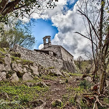 Torre Del Grifone Nel Medioevo Di Cividale Del Friuli 度假居