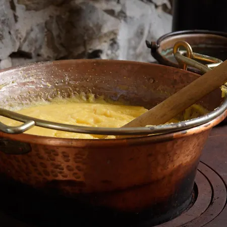 Torre Del Grifone Nel Medioevo Di Cividale Del Friuli
