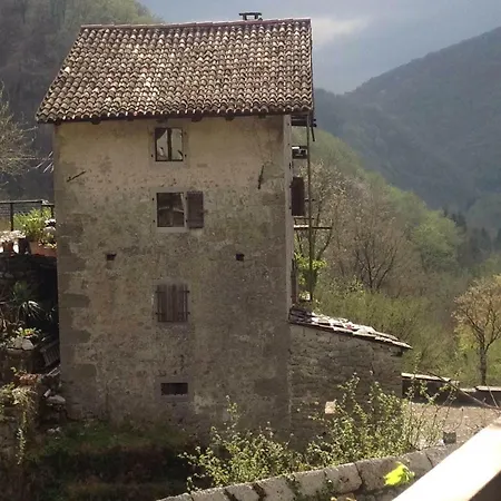 Torre Del Grifone Nel Medioevo Di Cividale Del Friuli